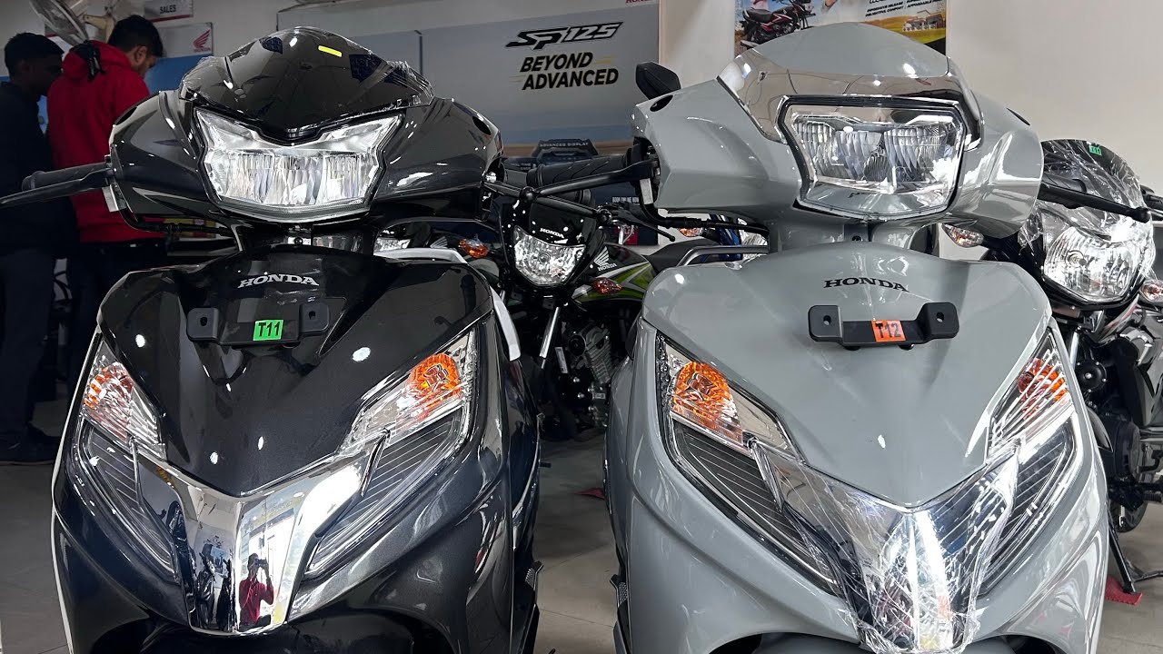OLD vs NEW Honda Activa 125cc TFT SCREEN 2025 Model 🤗 Comparison Between Both Scooters 🤩
