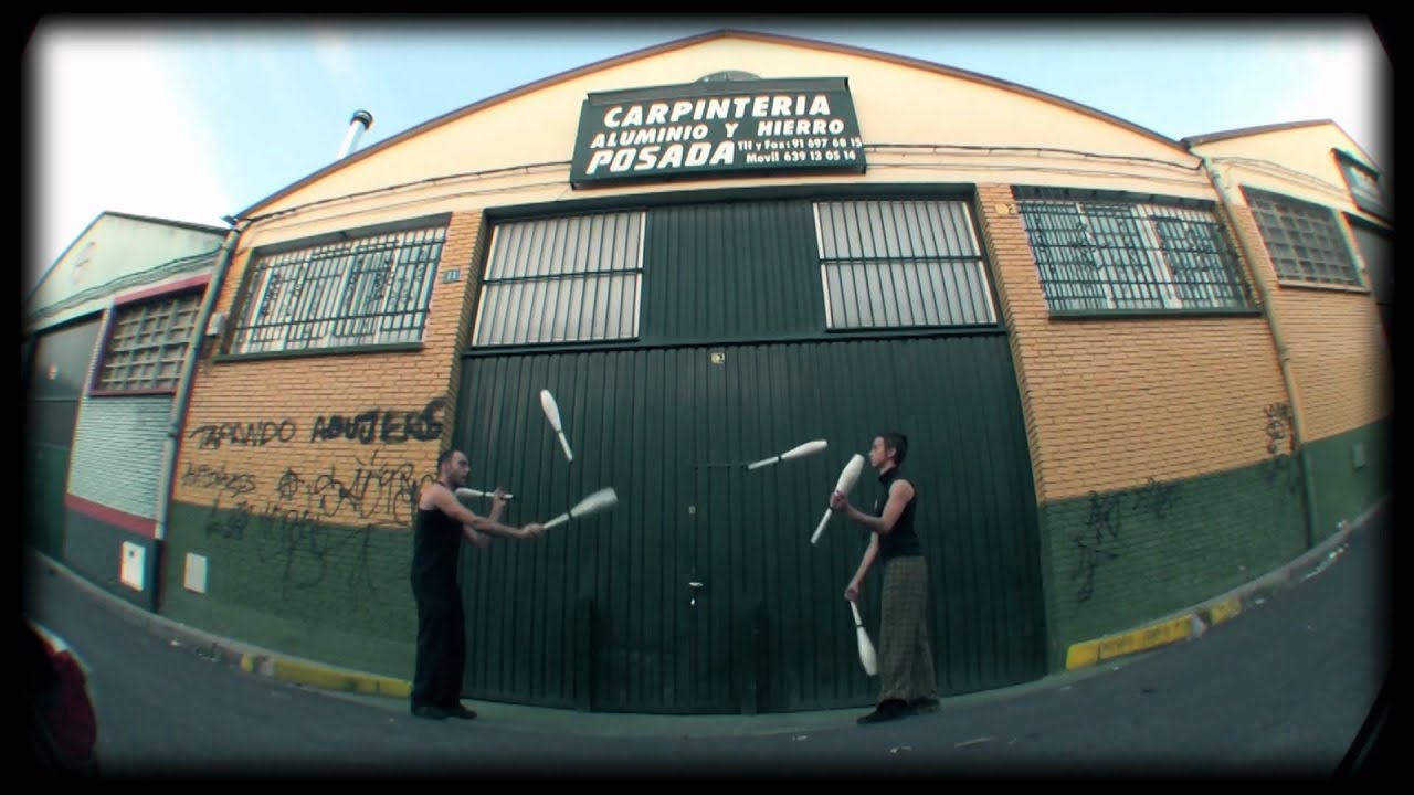 Rockefort vs Parmesan - Juggling Passing