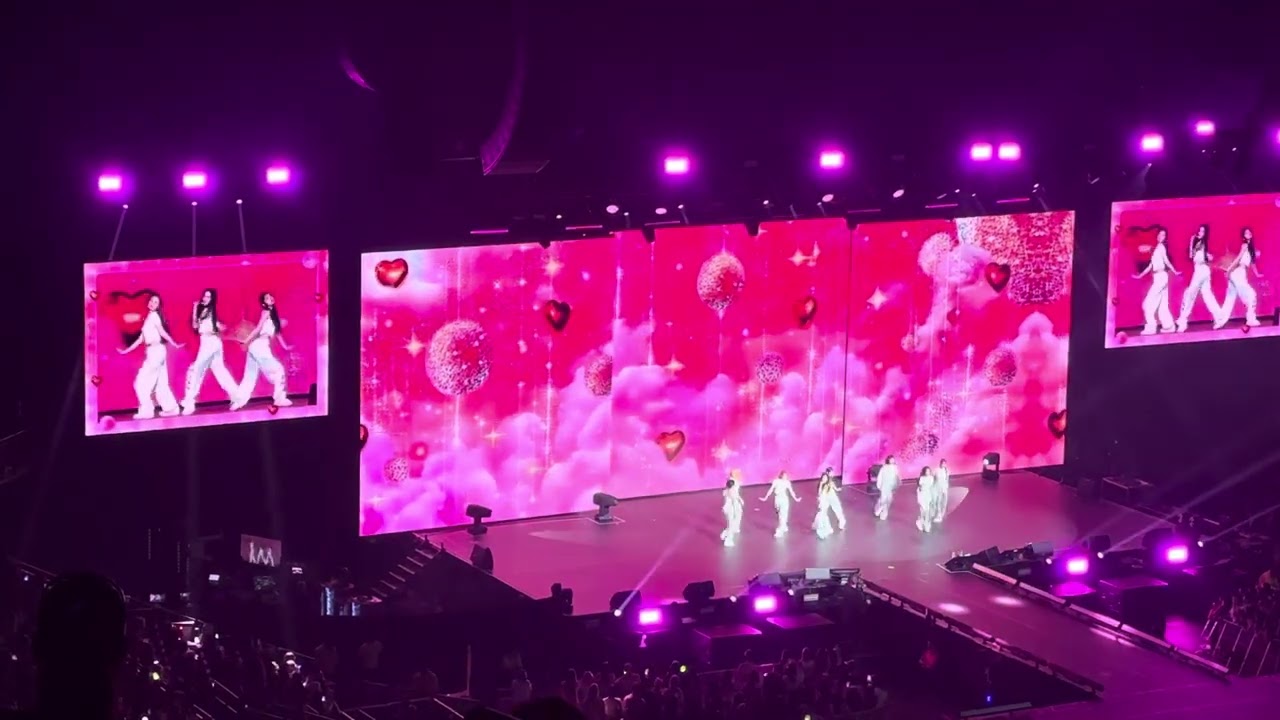 Hearts2hearts - STYLE | SMTOWN LIVE 2025 in London