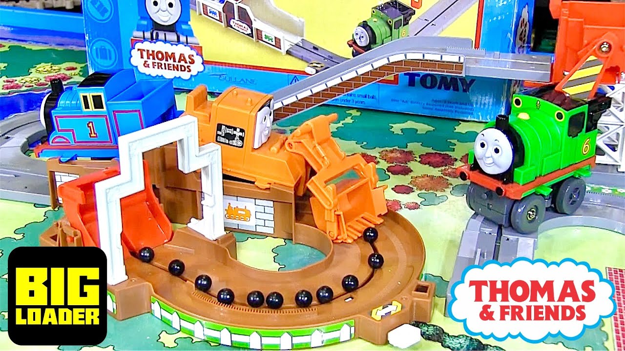 TOMY Thomas Big Loader Set (Unboxing & Review)