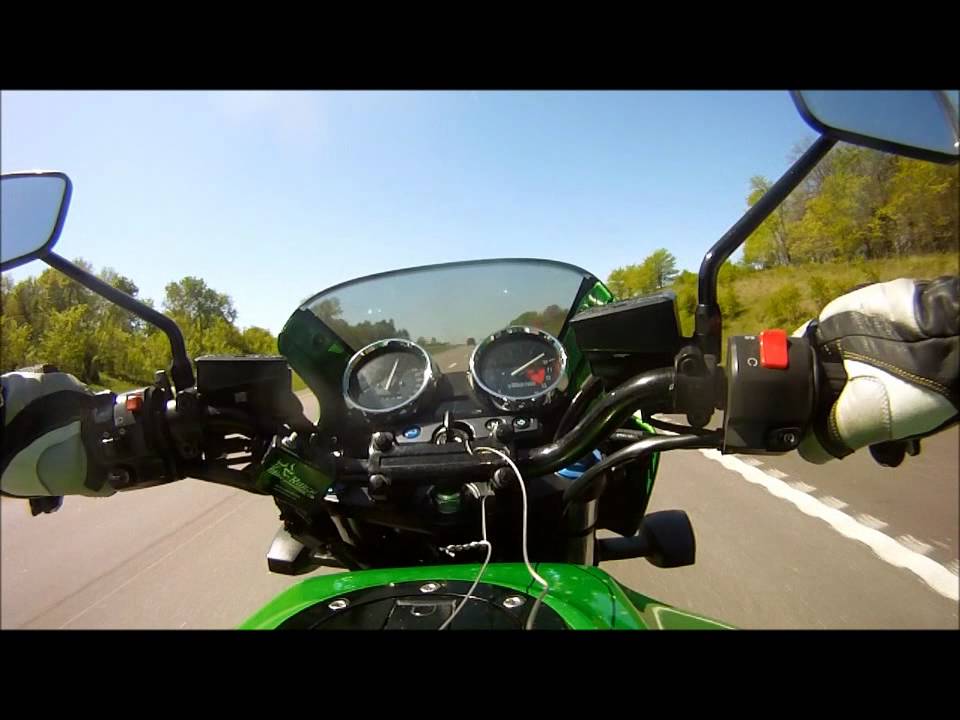 Zrx 1100 Clovers Standup wheelie