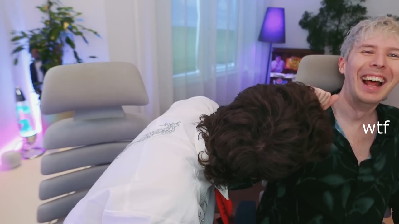 Dan & Phil new moments that teen!me would never see it coming (7)