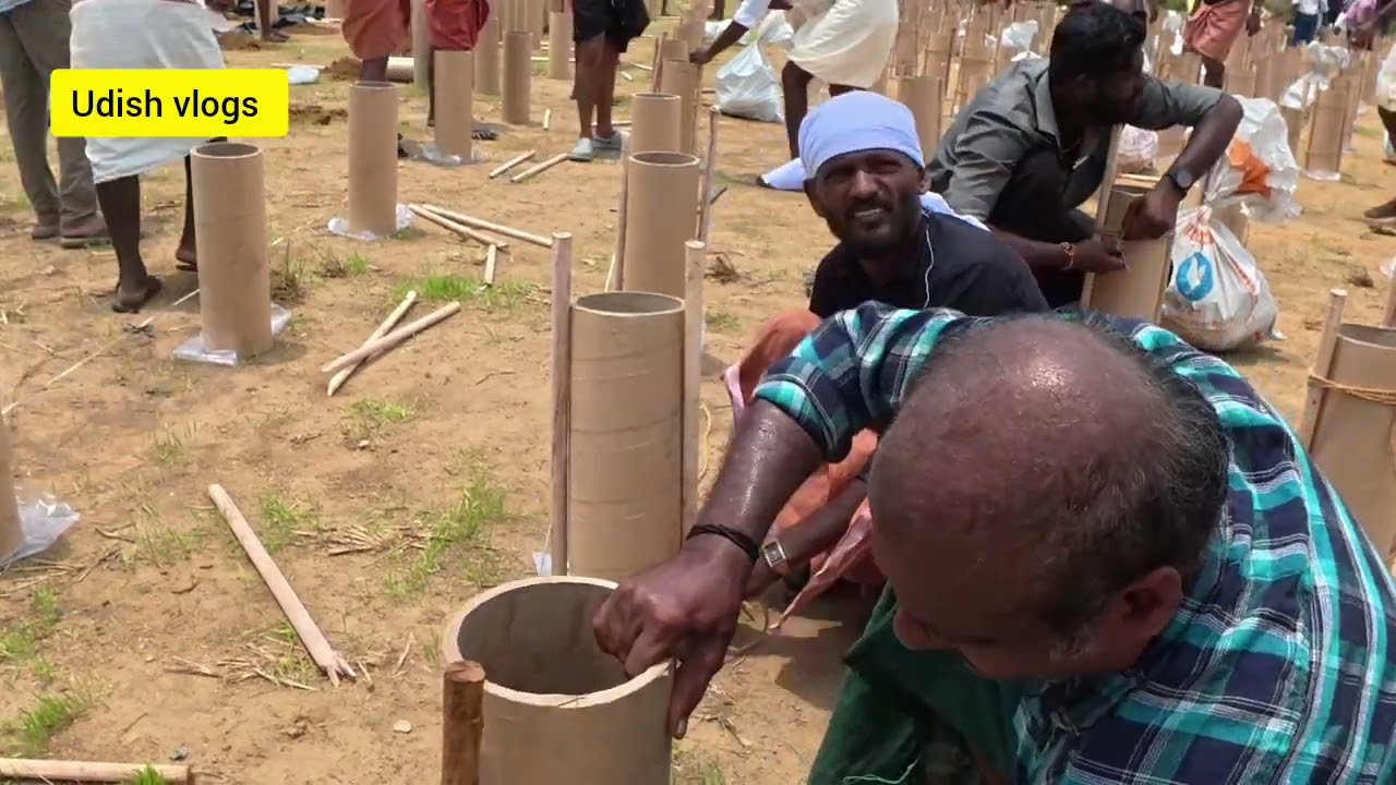 @കാവശ്ശേരി പൂരത്തിൻ്റെ വെടിക്കെട്ട് പണികൾ ഒന്നു കാണാം