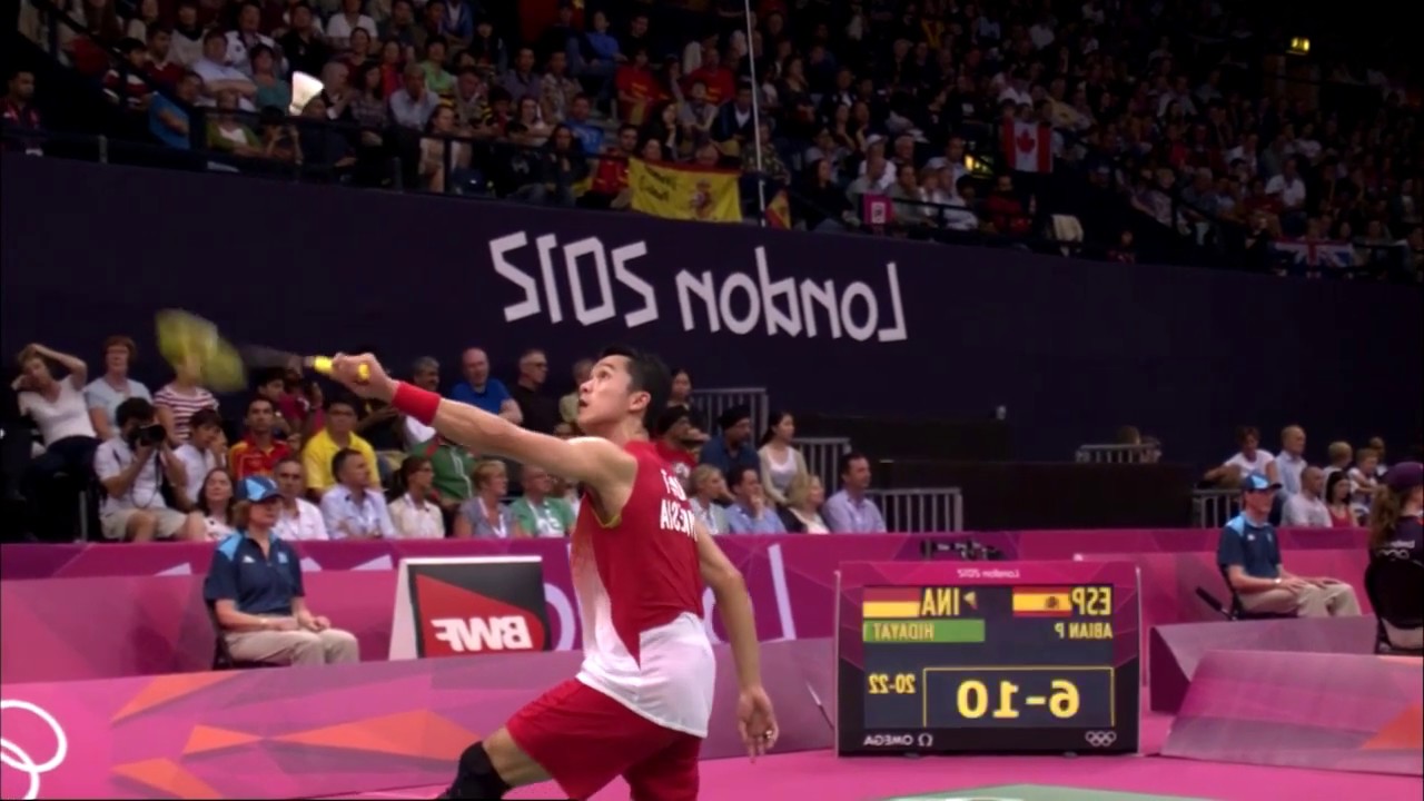 Professional Badminton Backhand Slow-mo (lefty)