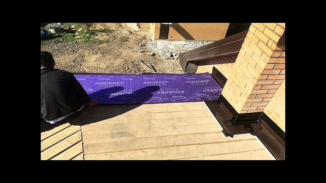 Rafter system, battens, fastening of the metal sheets, as well as sealing of the metal to the wall.
