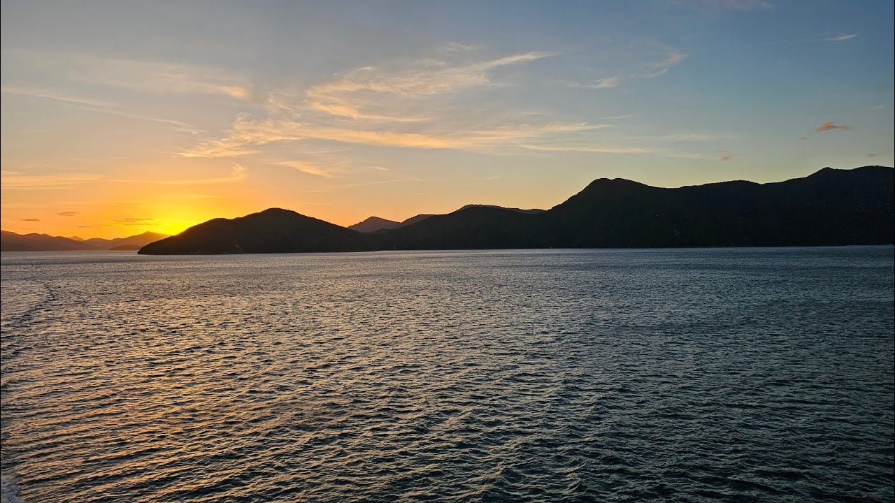 Cargo ship passage through Queen Charlotte Sound 🇳🇿 