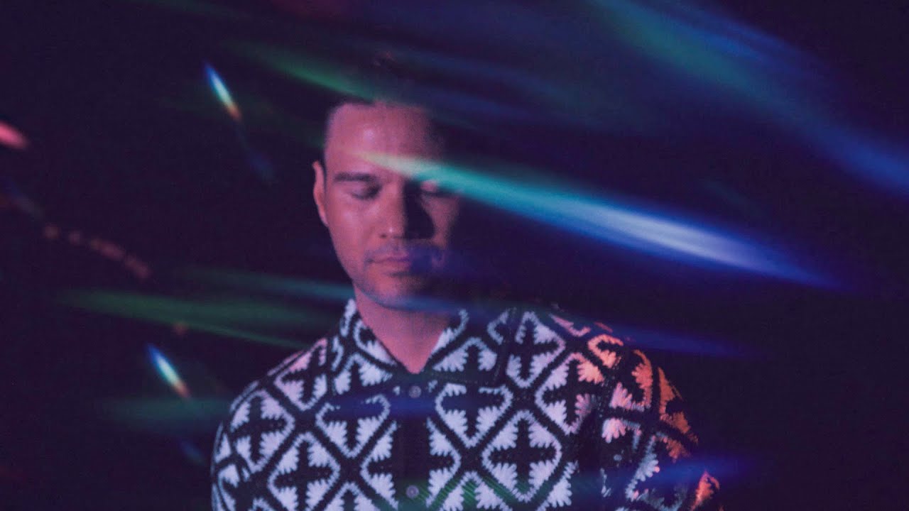 Tilian - Wonderland (Official Music Video)