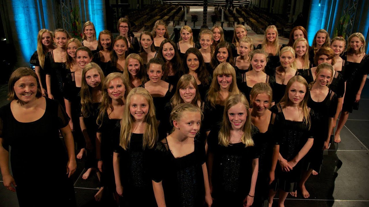 Det norske jentekor. Ro-Uro Nidarosdomen 2013