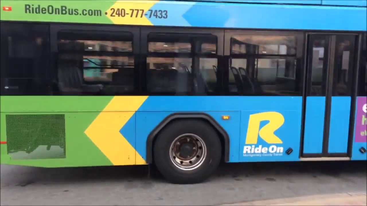 Ride On Gillig Advantage CNG 5851 on Route 43 Part 1