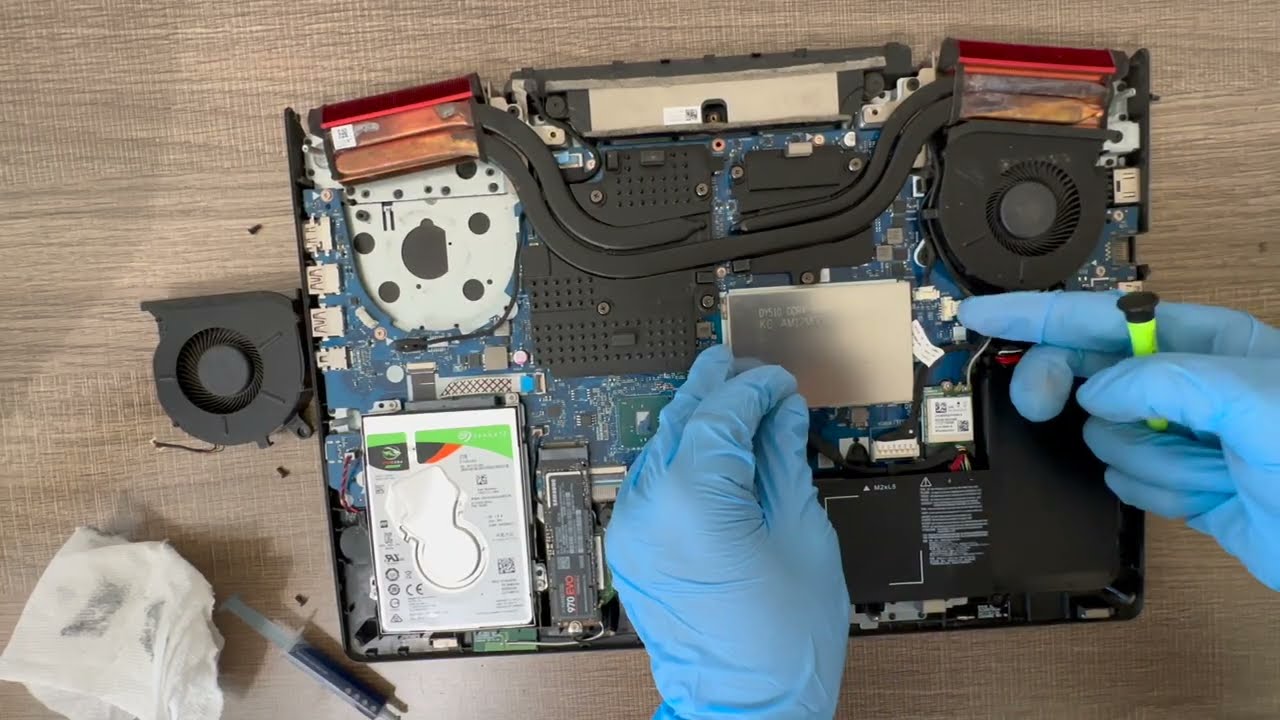 Lenovo Legion Y720 | Cleaning after 5 years | Battery replacement , Thermal paste installation.