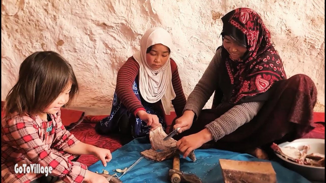 Go To Village part 1. village life in Afghanisan | Afghanistan traditional #cook dry lamp