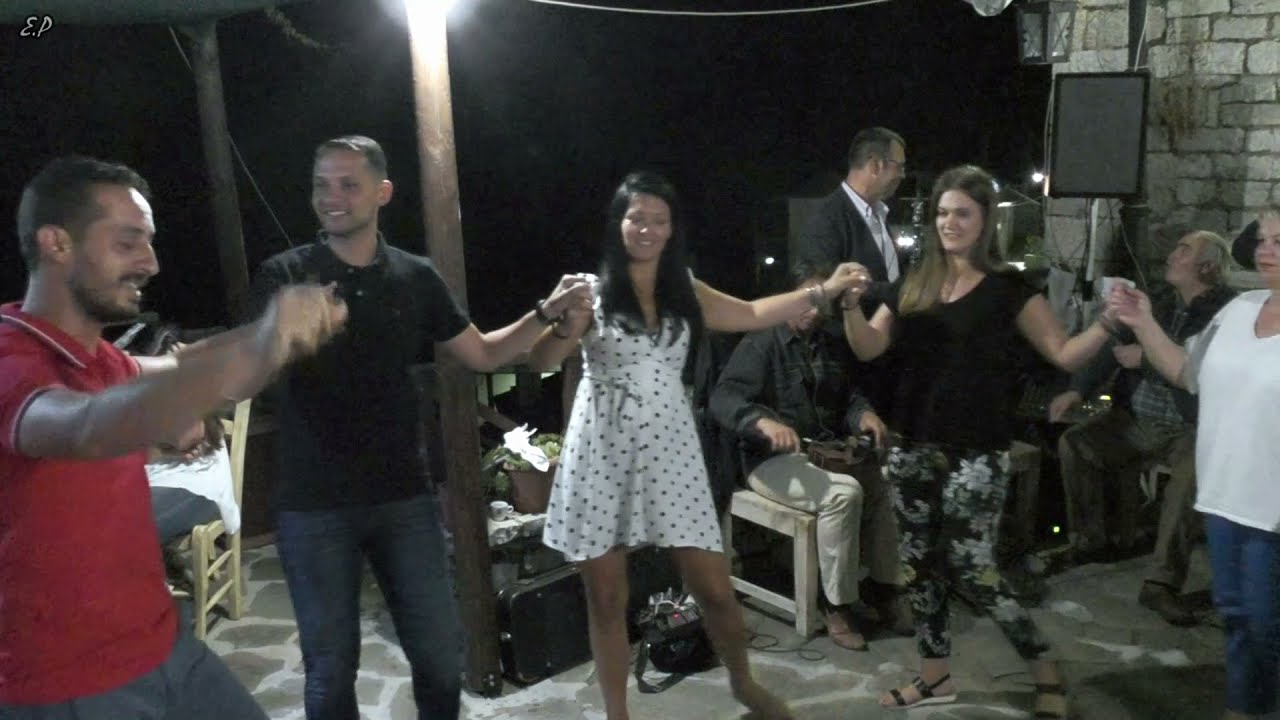 Πόσα φλουριά τα μάτια σου - Ντι κου νίκα τι αστιπτάι