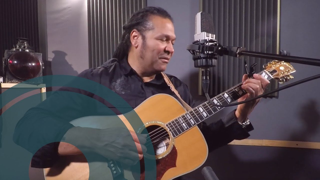 Sesiones en el Estudio - Amaury Gutiérrez