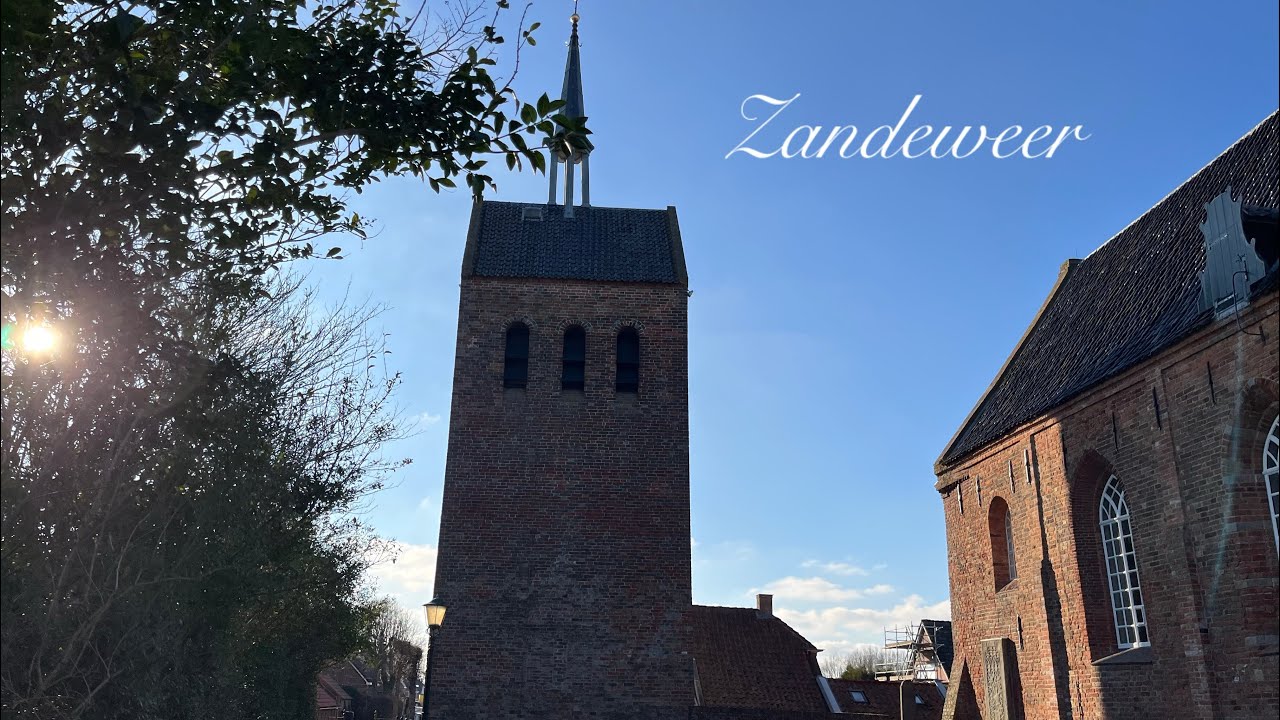 Zandeweer luidklokken van de mariatoren. (GRO)