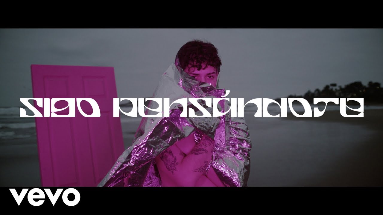 Young Cister - Sigo Pens&aacute;ndote (Video Oficial)
