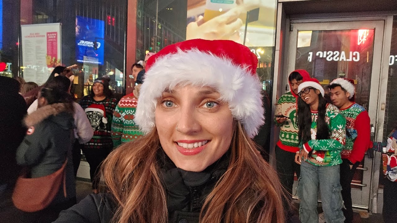 🔴 LIVE: SantaCon NYC 2024 🎅 NYC Biggest Pub Crawl 🎅  Santas take over NYC 🎅