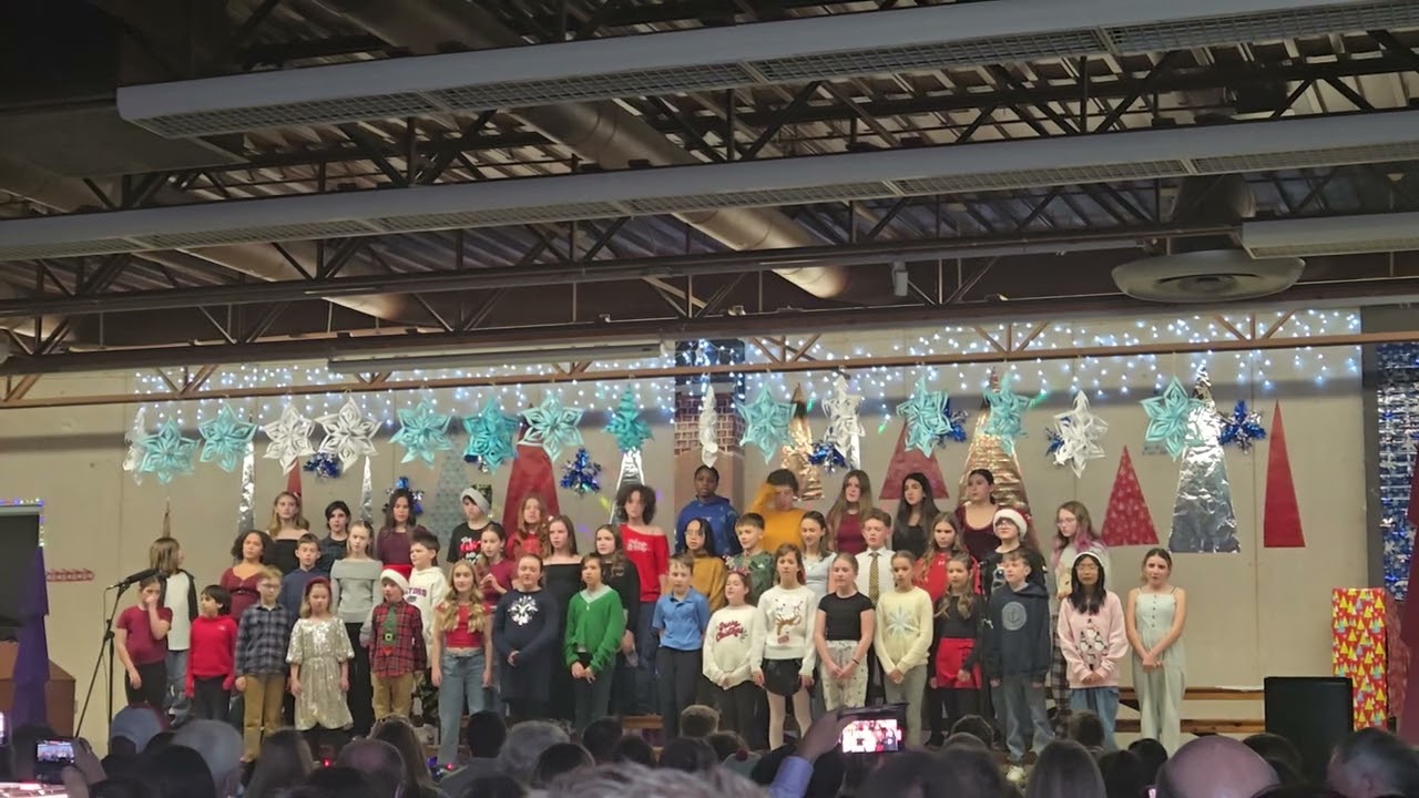 Emma's Christmas Concert 2025 pt. 2