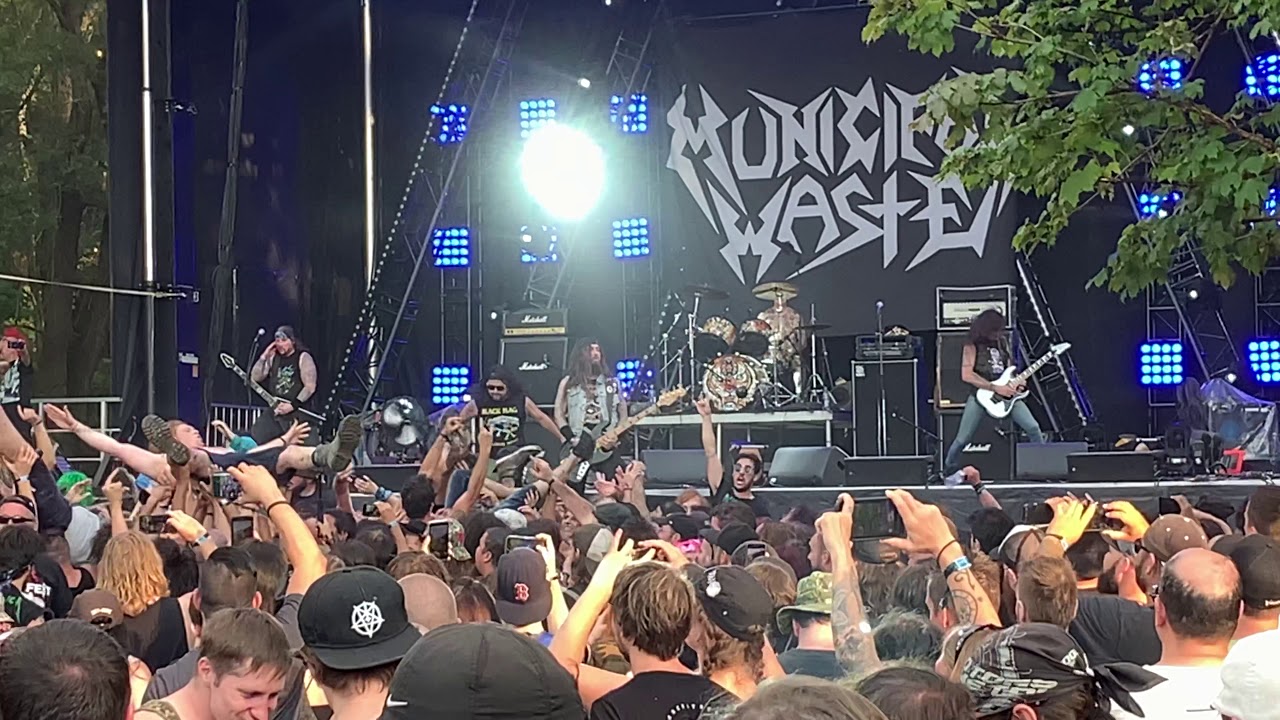 Municipal Waste - Wave of Death @Heavy Montreal 2019 (with EBZ angles)