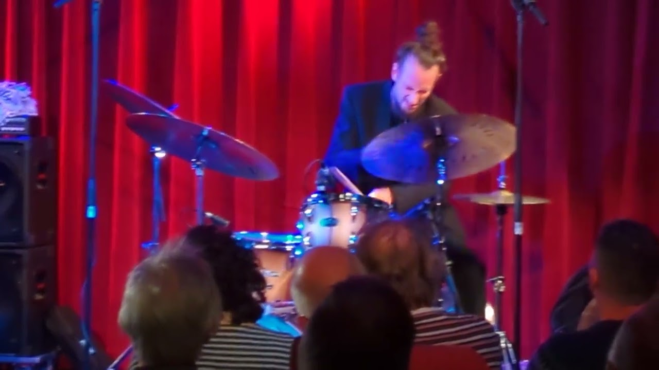 Jamie Peet - Another mindblowing solo