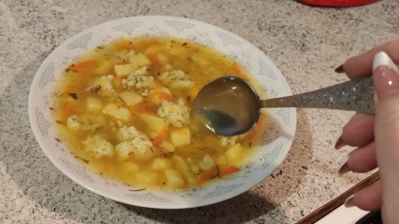 Суп с клецками из манки.Soup with semolina dumplings
