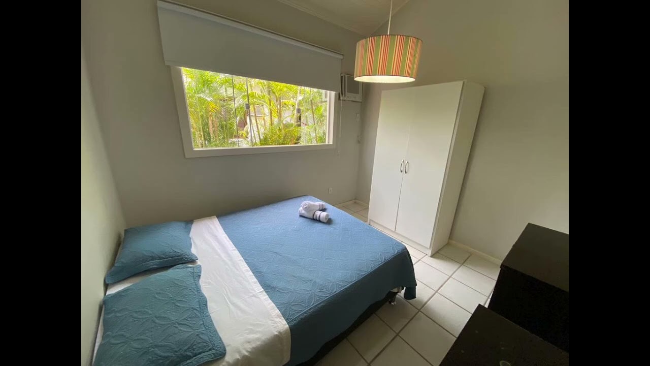 Linda casa de condomínio a venda em Manguinhos Búzios. 
