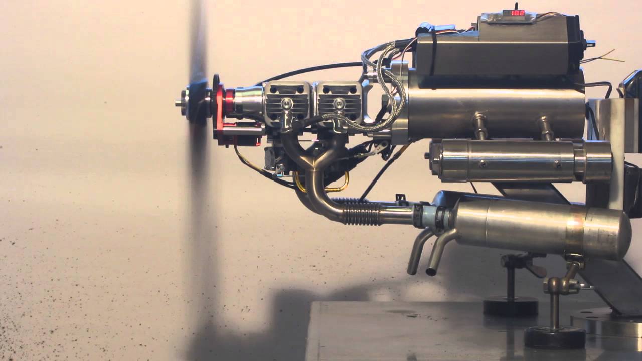 DLA-128 Vierylinder mit Elektroanlasser