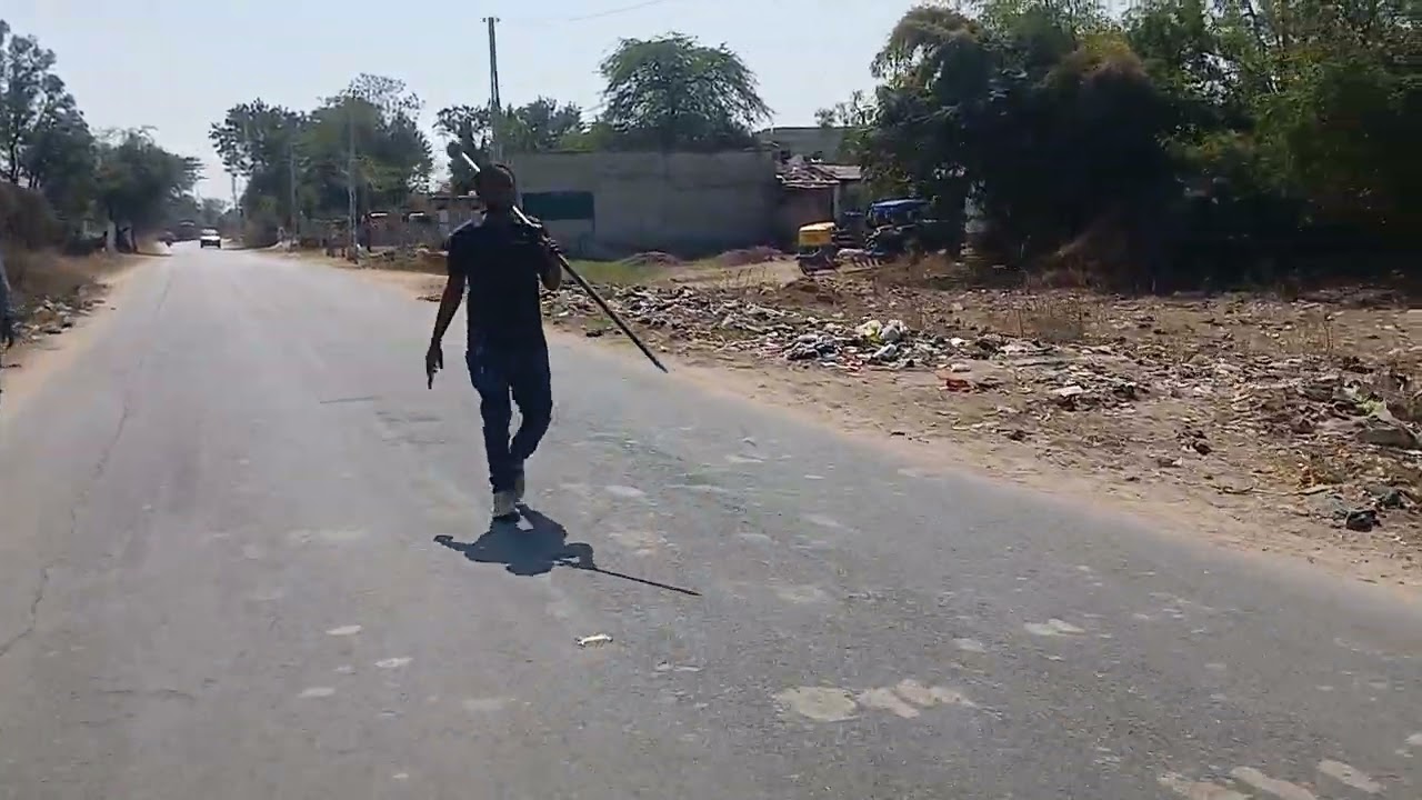 GAV KE DESI RIDRE...😄😅