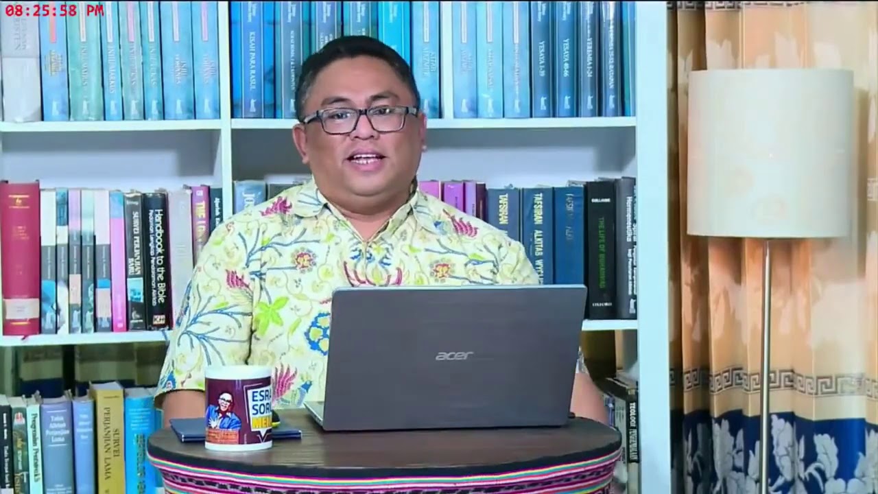 Pdt. Esra Soru : MENGAPA ORANG KRISTEN TIDAK (HARUS) DISUNAT?
