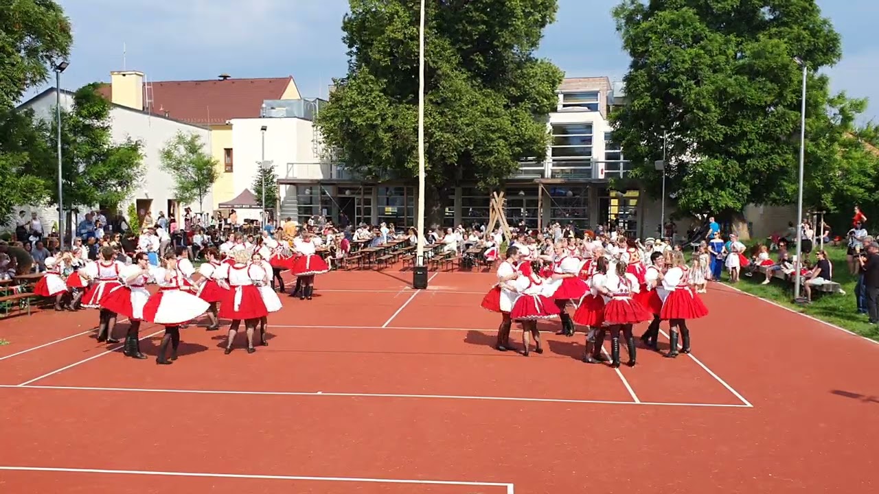 babské hody Hrušovany u Brna 2023, Československá beseda