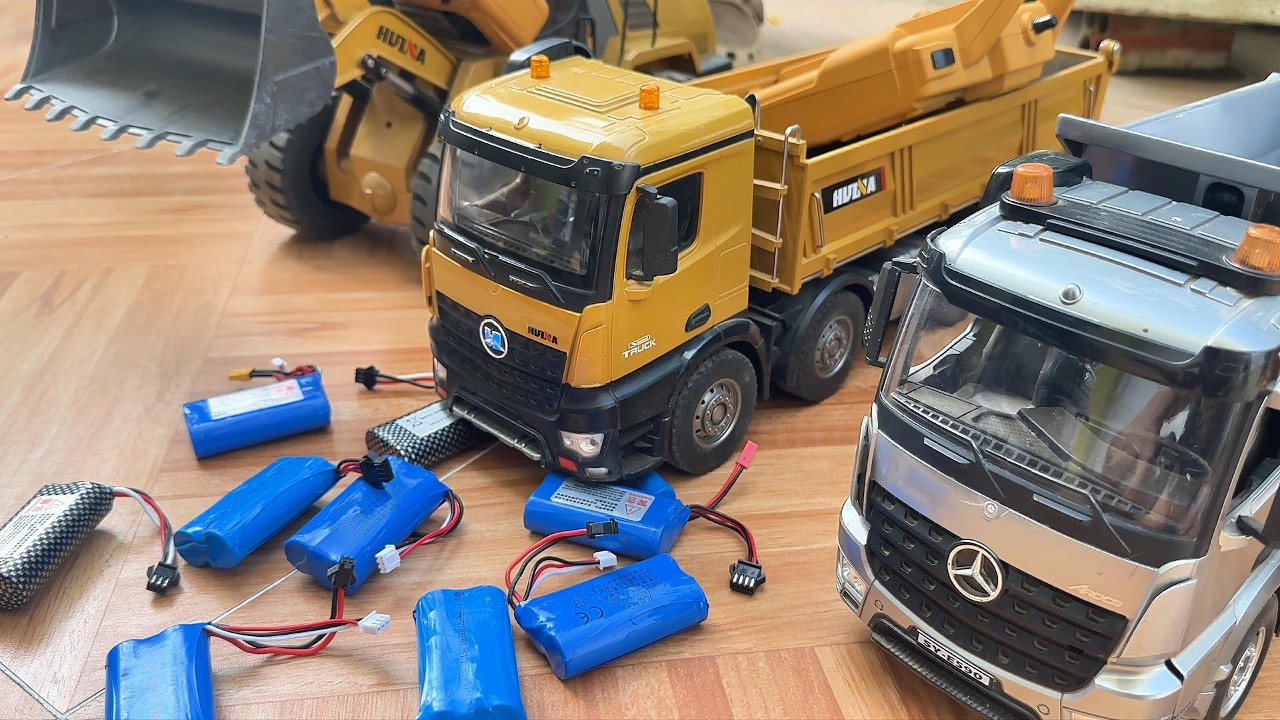 Ultimate RC Construction Setup! Huina Excavators and Huina 770 Scania Truck Ready for Heavy Action