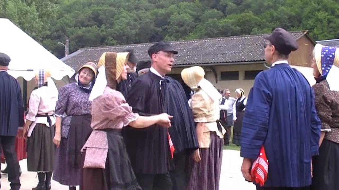 Le quadrille de le vieille Tour par Le Réveil Ardennais de Stavelot
