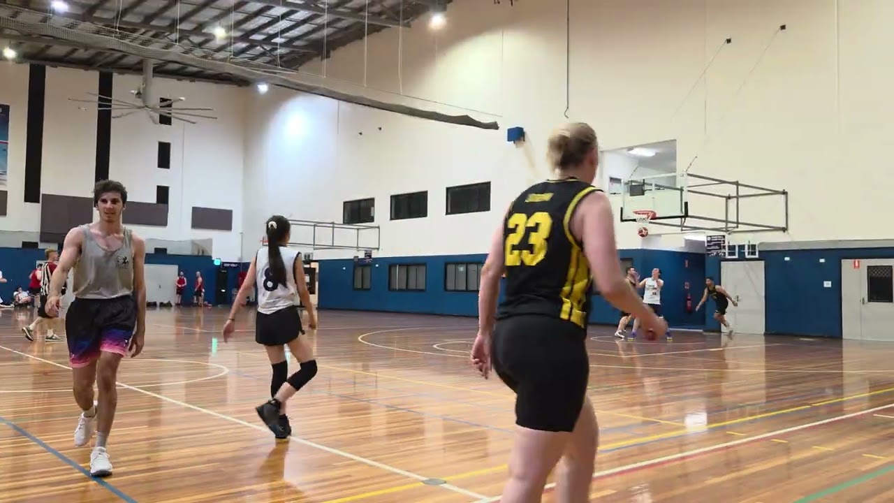 20260211 Rice Ballers vs Badgers Q3 🏀