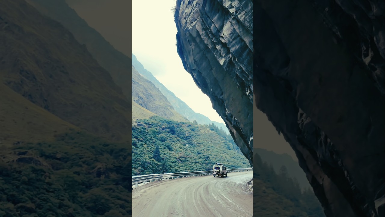 Scariest Roads🫣 Thrills 🏔️ #shorts #nature #travel #explore #subscribe #fun #uttarakhand #mountains