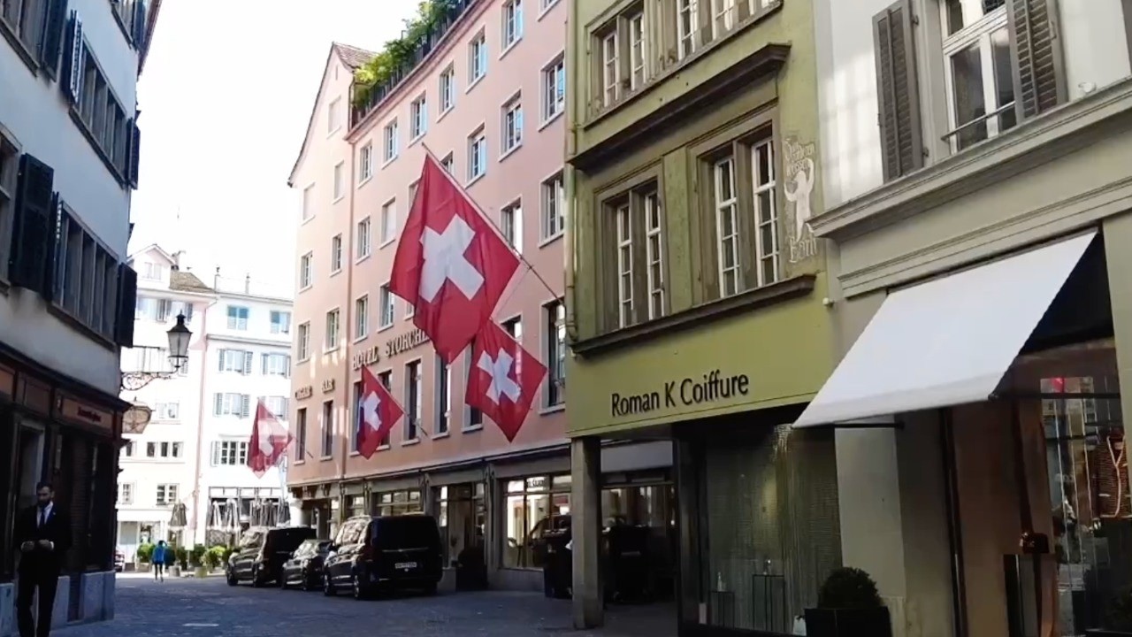 Beautiful Morning Walk | Zurich, Switzerland