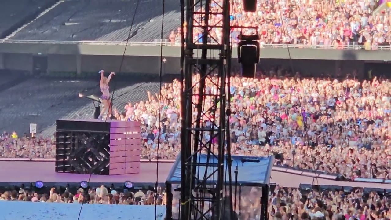 Taylor Swift - Cruel Summer - Aviva Stadium, Dublin