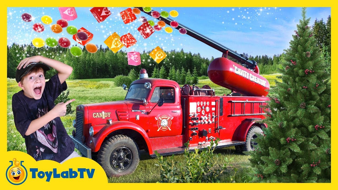 Giant Surprise Maze Game! Family Fun Christmas Tree Farm & Outdoor Holiday Park with Kids Activities