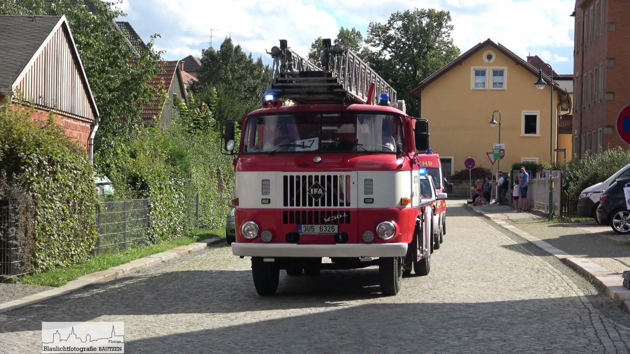 Großer Festumzug)  mit fast  100 Bildern 175 Jahre Freiwillige Feuerwehr Neustadt in Sachsen