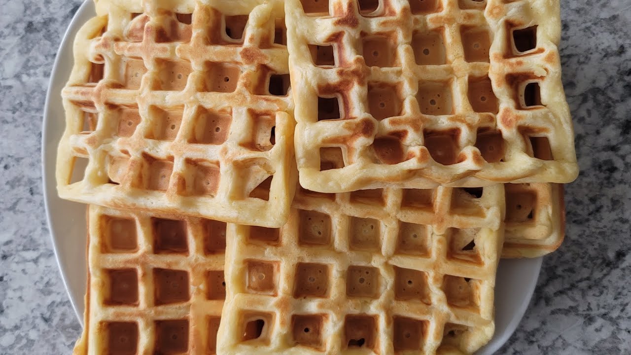 I'm making waffle 🧇 🧇 Cooking at home 🏡 Waffle 🧇 made at home  Waffle 🧇 