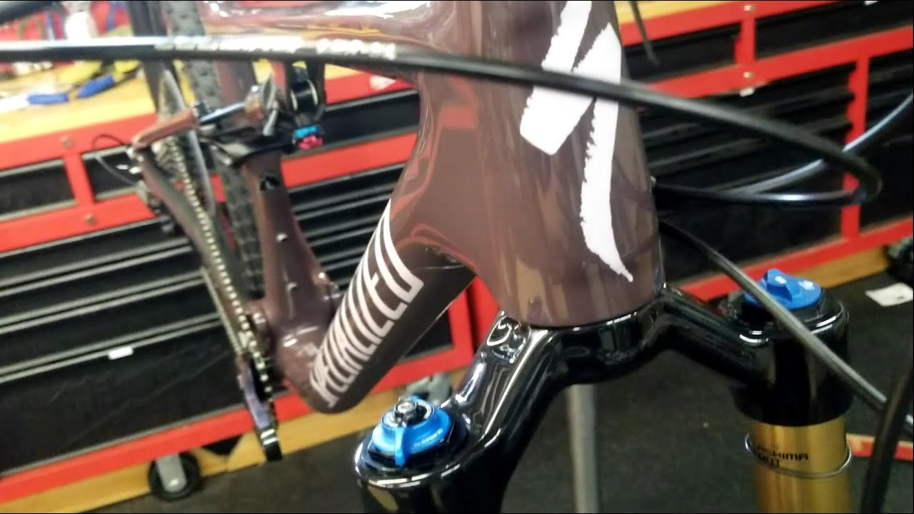 New 2021 Specialized Epic Evo! Specialized Epic Evo Pro 2021 unboxing and build.