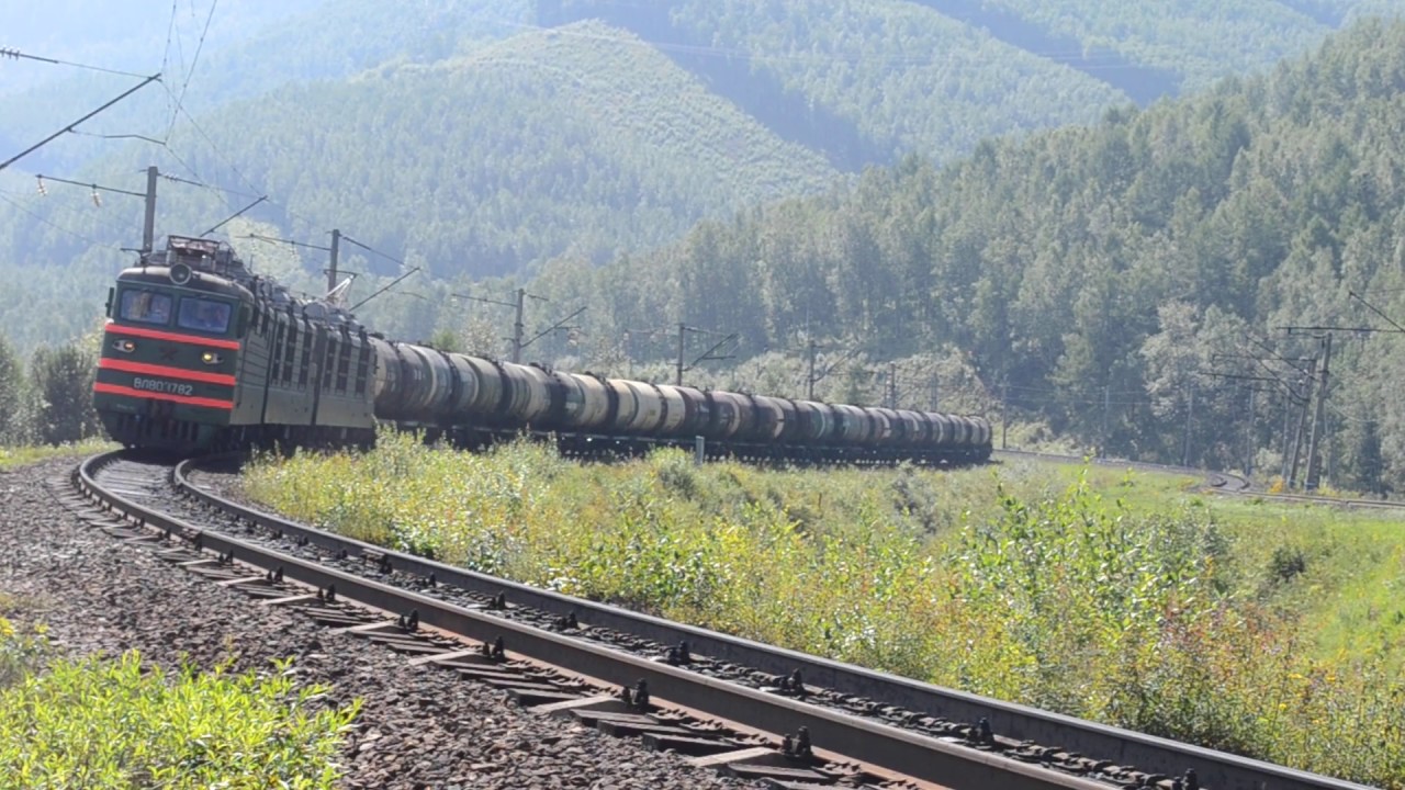 Электровоз ВЛ80Р-1782/1779А с наливным поездом