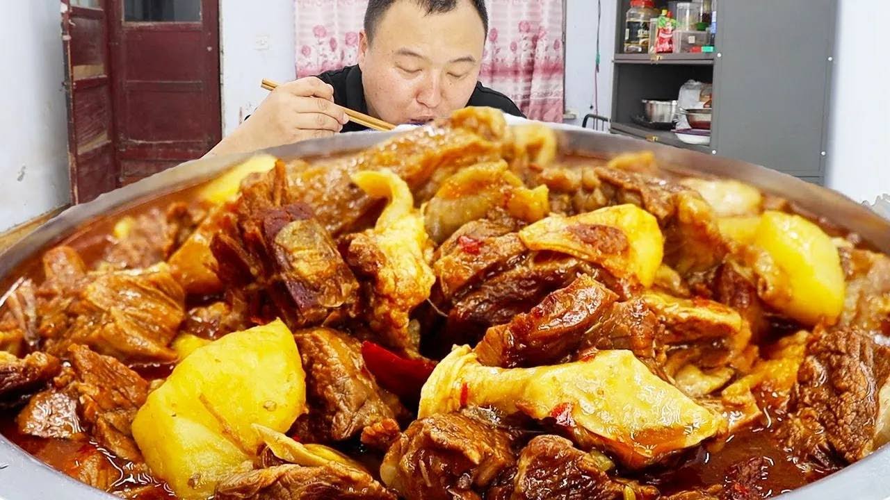 好久不见，停更几天，偶感小恙，逐渐恢复，吃个土豆，炖点牛肉【cram阿强】