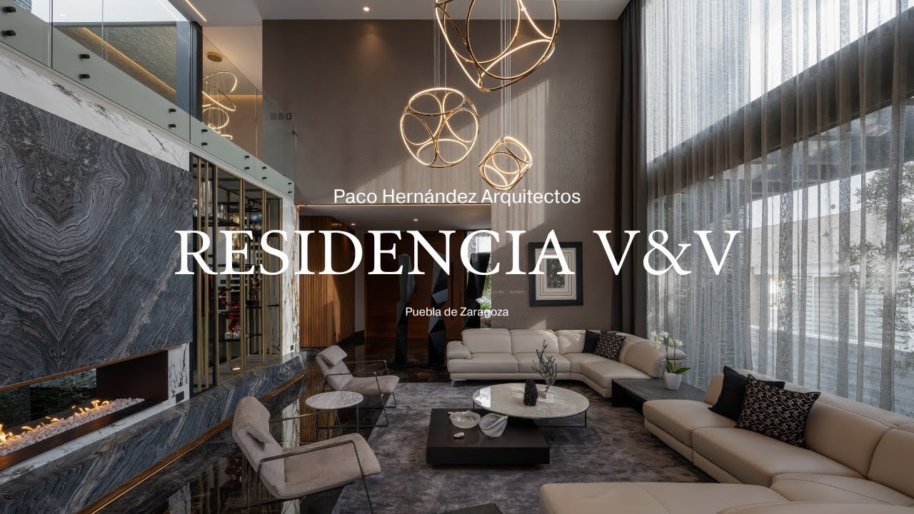 Elegante Casa en Exclusivo Fraccionamiento con Interiorismo Excepcional — Residencia V&V