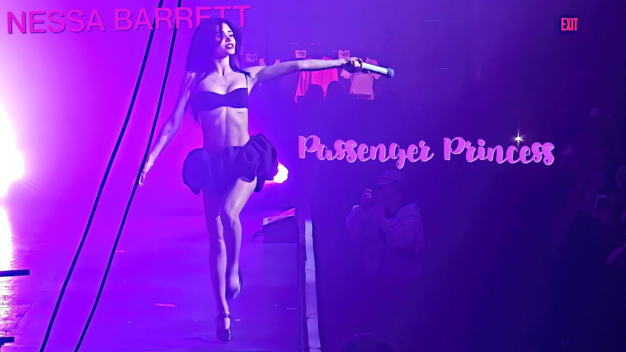 Nessa Barrett - Passenger Princess (Live in Nashville)