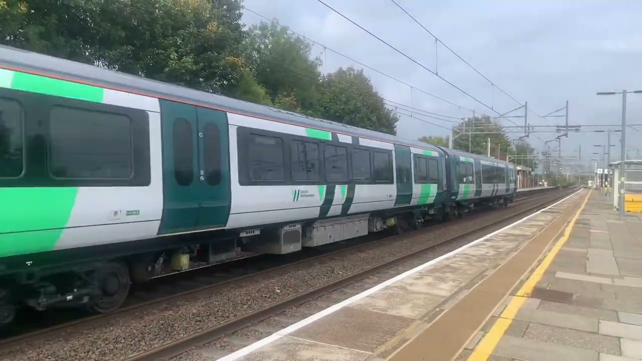 Trains At Bushey 10/10/25 with 66s/90s/ 390s / 80xs/730s and 350s