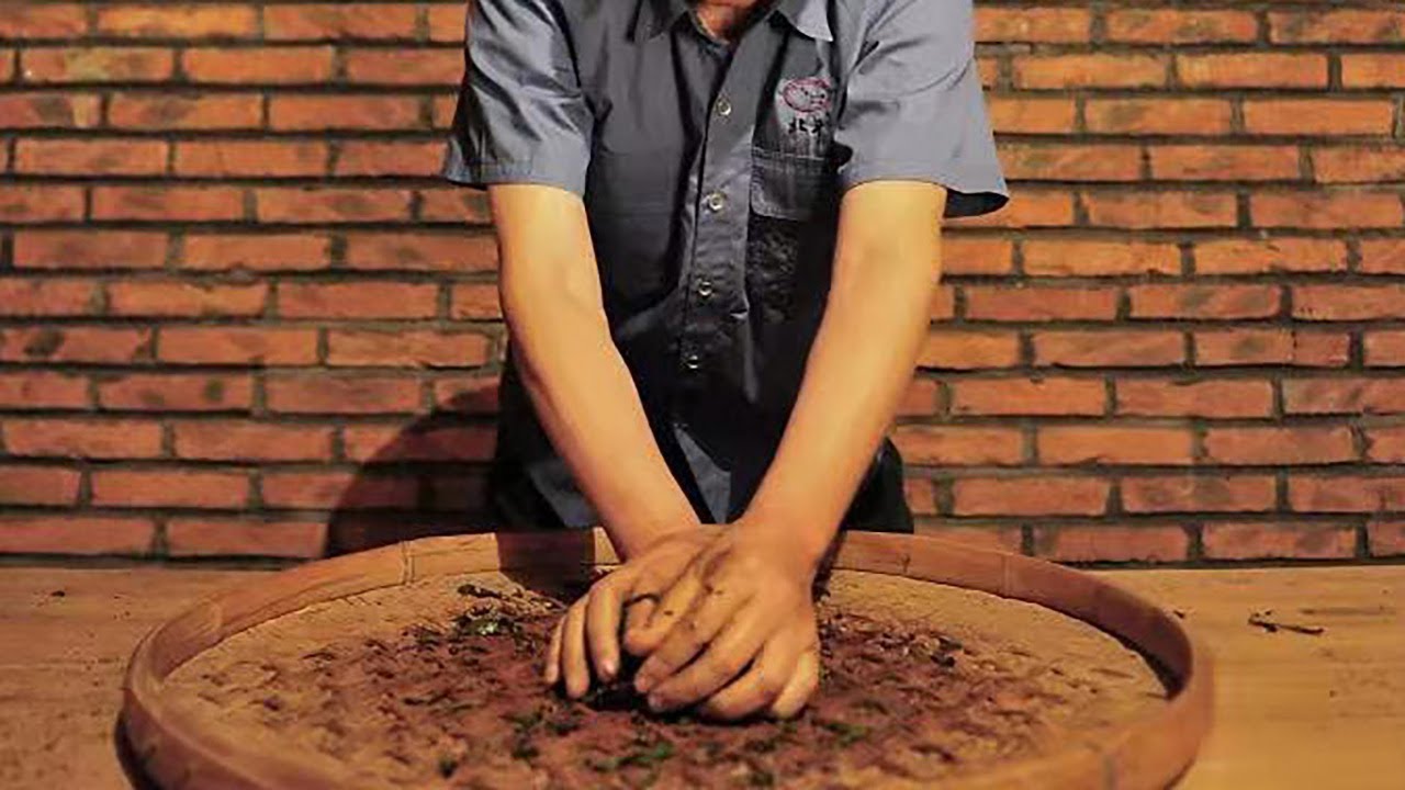 October Signature Tea Passport: Chen Dehua's Beidou and Original Da Hong Pao (Qi Dan)