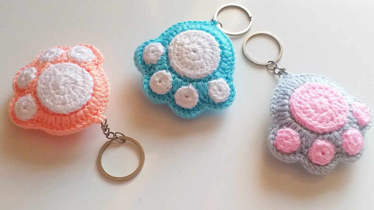 👉SUBTİTLED 👈 KEDİ PATİSİ ANAHTARLIK YAPIMI/crochet cat paw keychain
