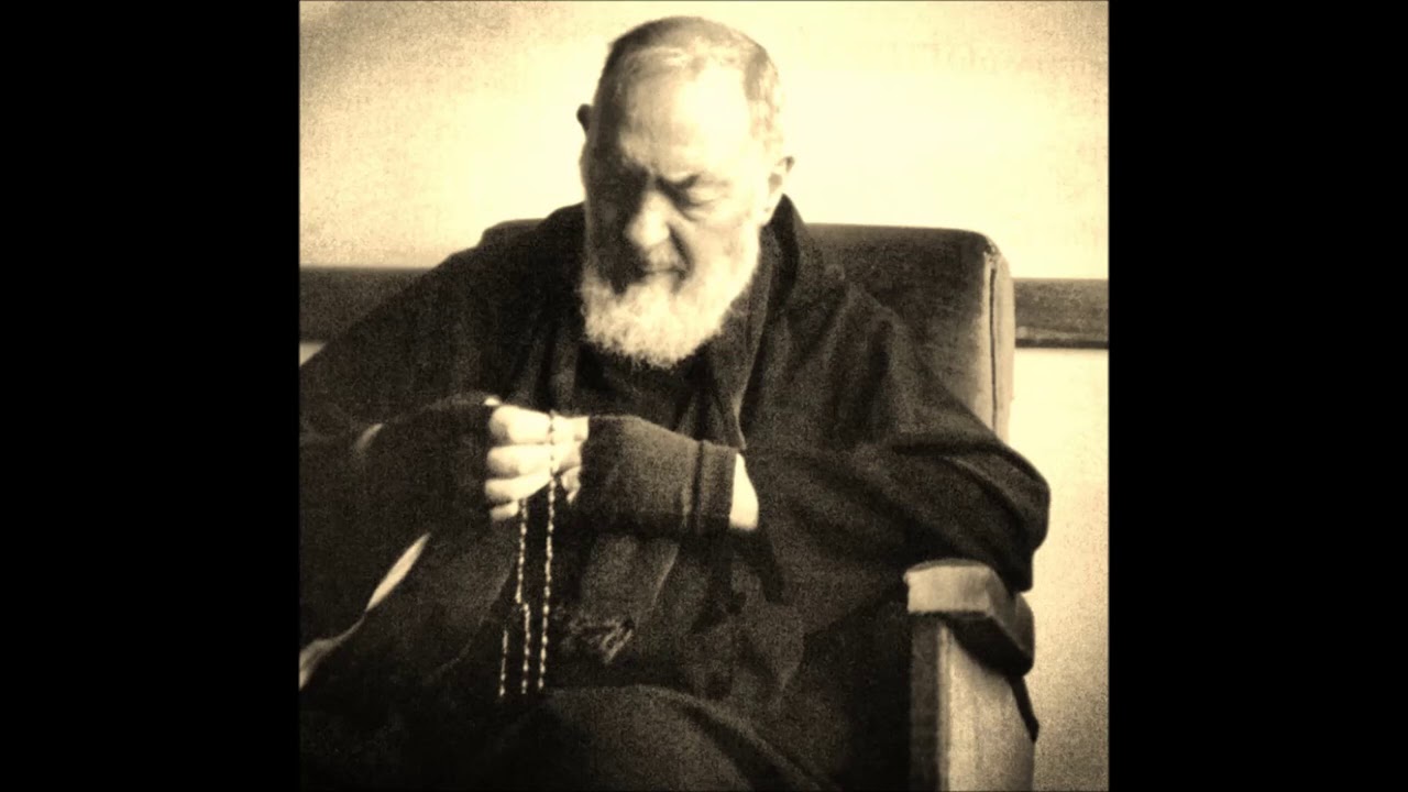 Różaniec ze św. ojcem Pio [modlitwa Świętego z wiernymi]