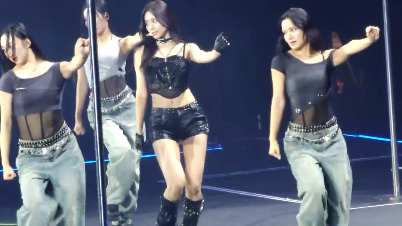 Twice - Tzuyu Solo Dive In Live Los Angeles Day 4 Kia Forum 1/25/26