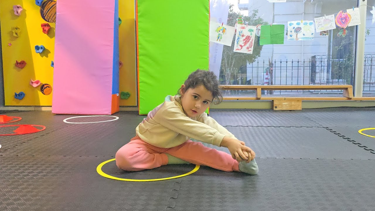 Ayla ile spor zamanı / spor time / jimnastik hazırlık hareketleri 
