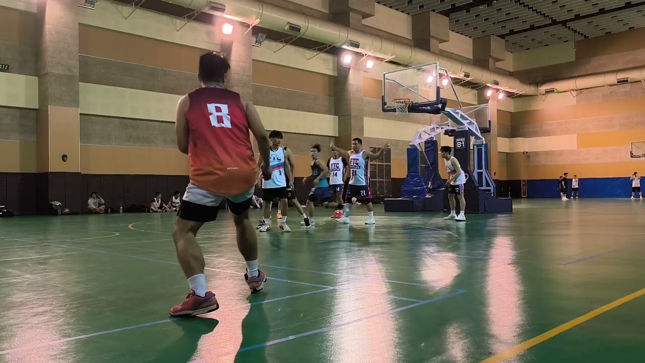 115/ 01/15 FTC 北區運動中心 歡樂打（場次12） 貴組（淺）08 VS 15 宏組（深）